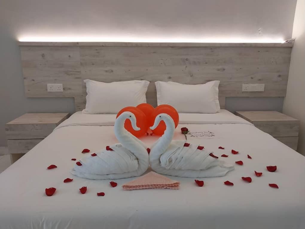 Paradise Resort Langkawi Пантай-Сенанг Экстерьер фото